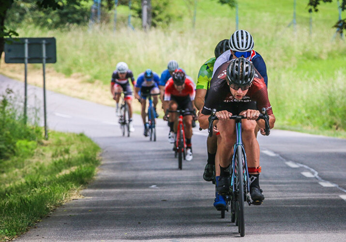 4 dôvody prečo je skupinová jazda IN