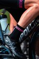 ALÉ Cyklistické ponožky klasické - LOGO Q-SKIN  - čierna/ružová
