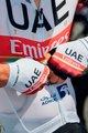 GOBIK Cyklistické rukavice krátkoprsté - UAE 2022 RIVAL - červená/biela