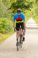 HOLOKOLO Cyklistický krátky dres a krátke nohavice - ULTRA - modrá/dúhová/čierna
