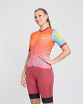 RIVANELLE Cyklistický dres s krátkym rukávom - LESS TALK - červená/viacfarebná