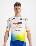 SPORTFUL Cyklistický dres s krátkym rukávom - TOTAL ENERGIES 2022 - biela/modrá/oranžová/žltá