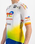 SPORTFUL Cyklistický dres s krátkym rukávom - TOTAL ENERGIES 2022 - biela/modrá/oranžová/žltá