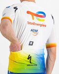 SPORTFUL Cyklistický dres s krátkym rukávom - TOTAL ENERGIES 2022 - biela/modrá/oranžová/žltá