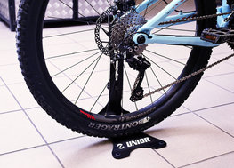 UNIOR stojan - STAND - čierna