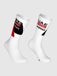 PISSEI Cyklistické ponožky klasické - UAE TEAM EMIRATES - XRG 2026  - biela/čierna/červená