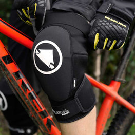 Cyklistické chrániče - MT500 - čierna