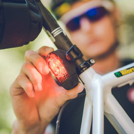 LEZYNE svetlo - KTV DRIVE - čierna