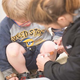 LIFESYSTEMS lekárnička - LITTLELIFE MINI FIRST AID KIT - modrá