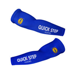 BONAVELO Cyklistické návleky na ruky - QUICKSTEP 2018 - modrá