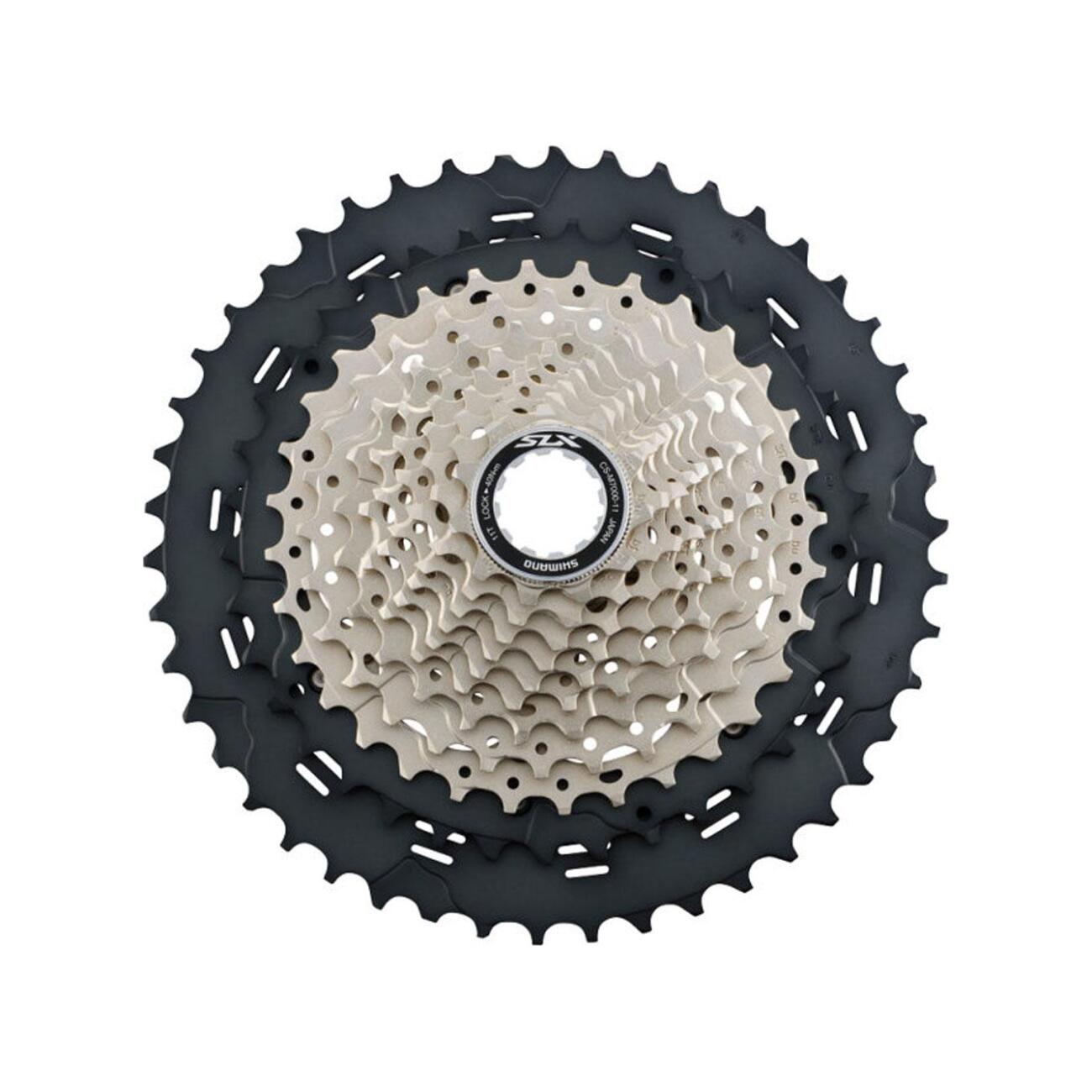 
                SHIMANO kazeta - CASSETTE SLX M7000 11 11-46 - strieborná/čierna
            