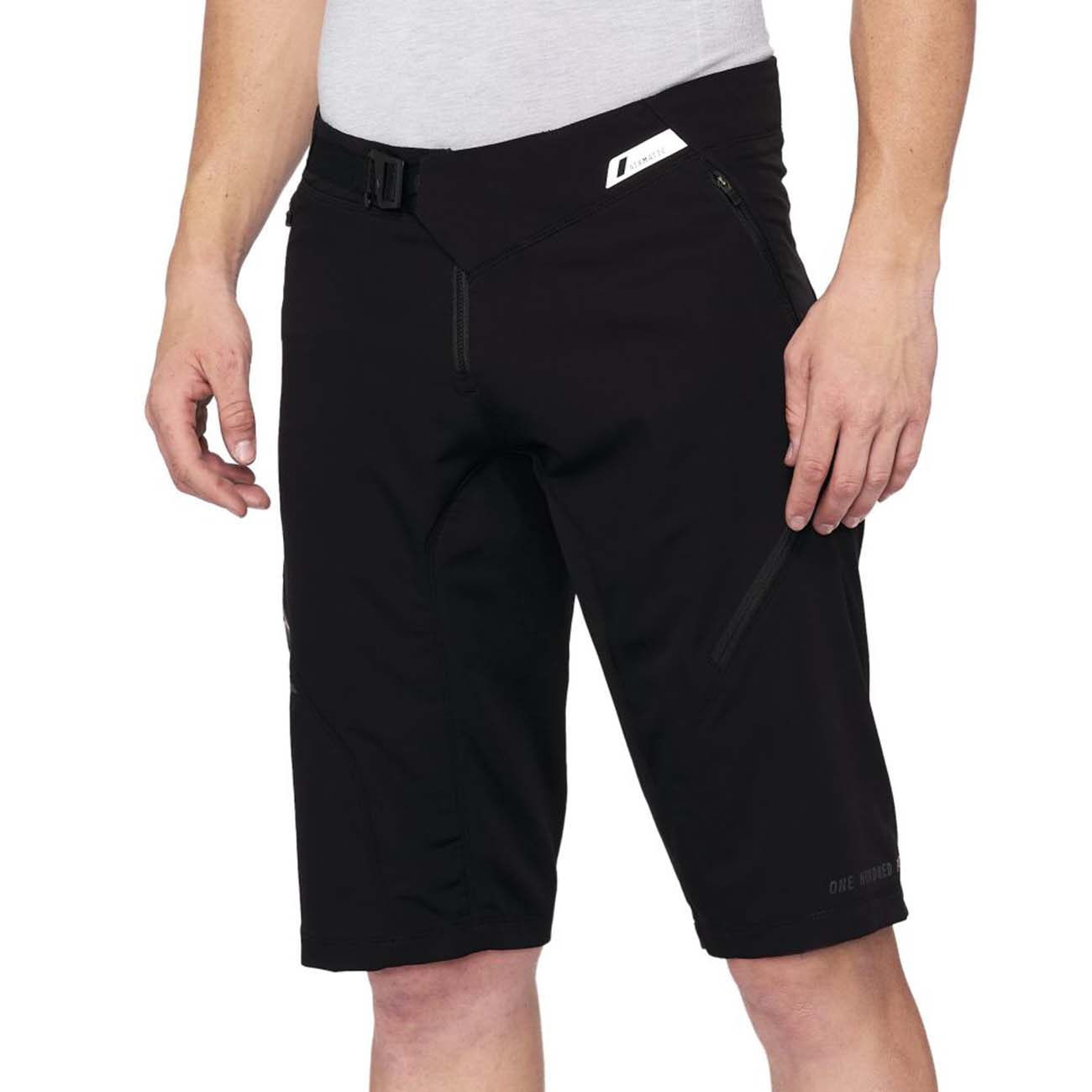 
                100% SPEEDLAB Cyklistické nohavice krátke bez trakov - AIRMATIC - čierna 2XL
            