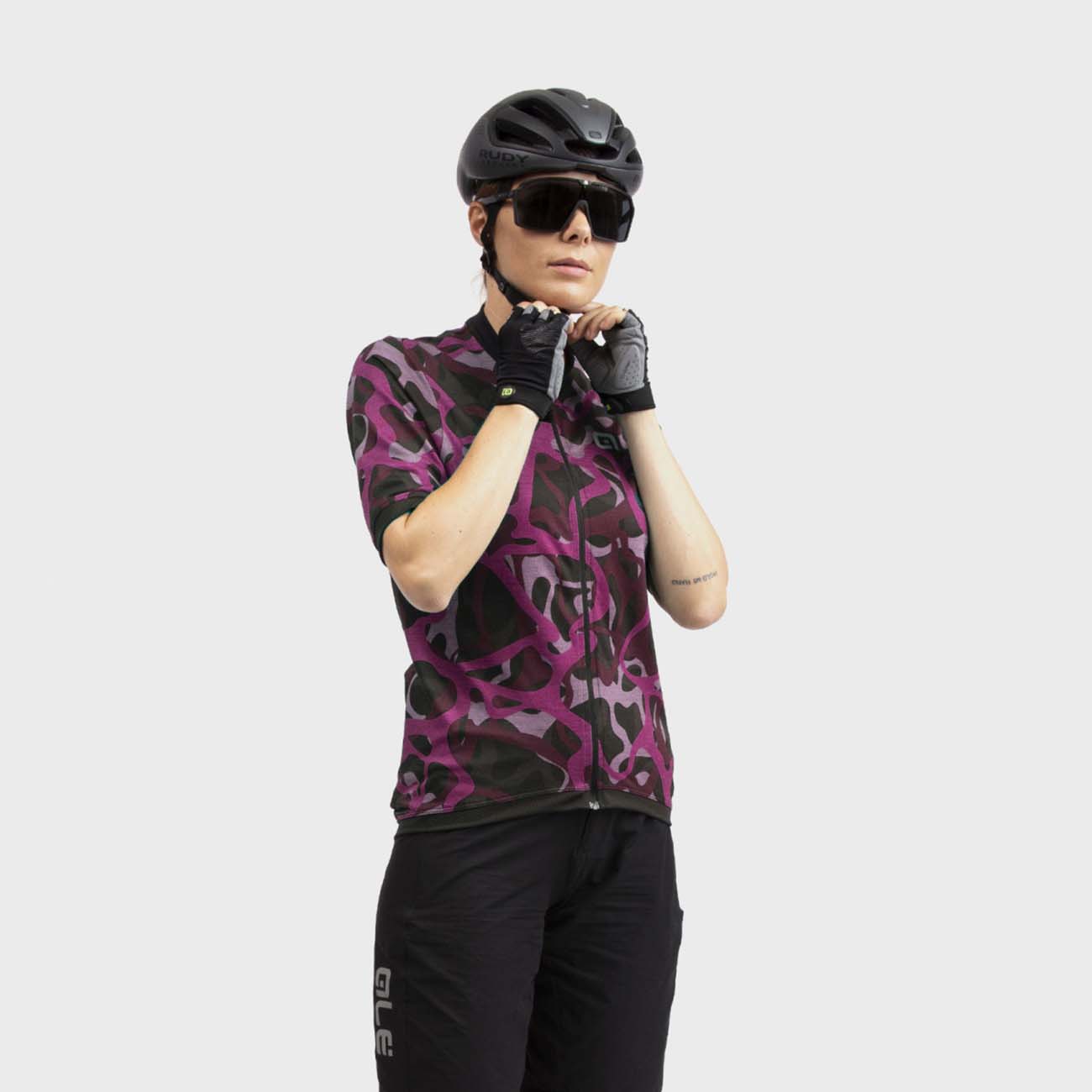 
                ALÉ Cyklistický dres s krátkym rukávom - WOODLAND GRAVEL LADY - fialová/čierna/ružová S
            